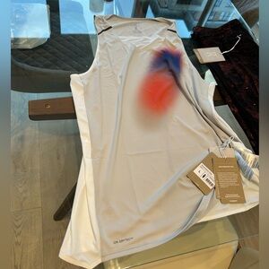Men’s On running kit NWT; half race tights and glacier performance tank top